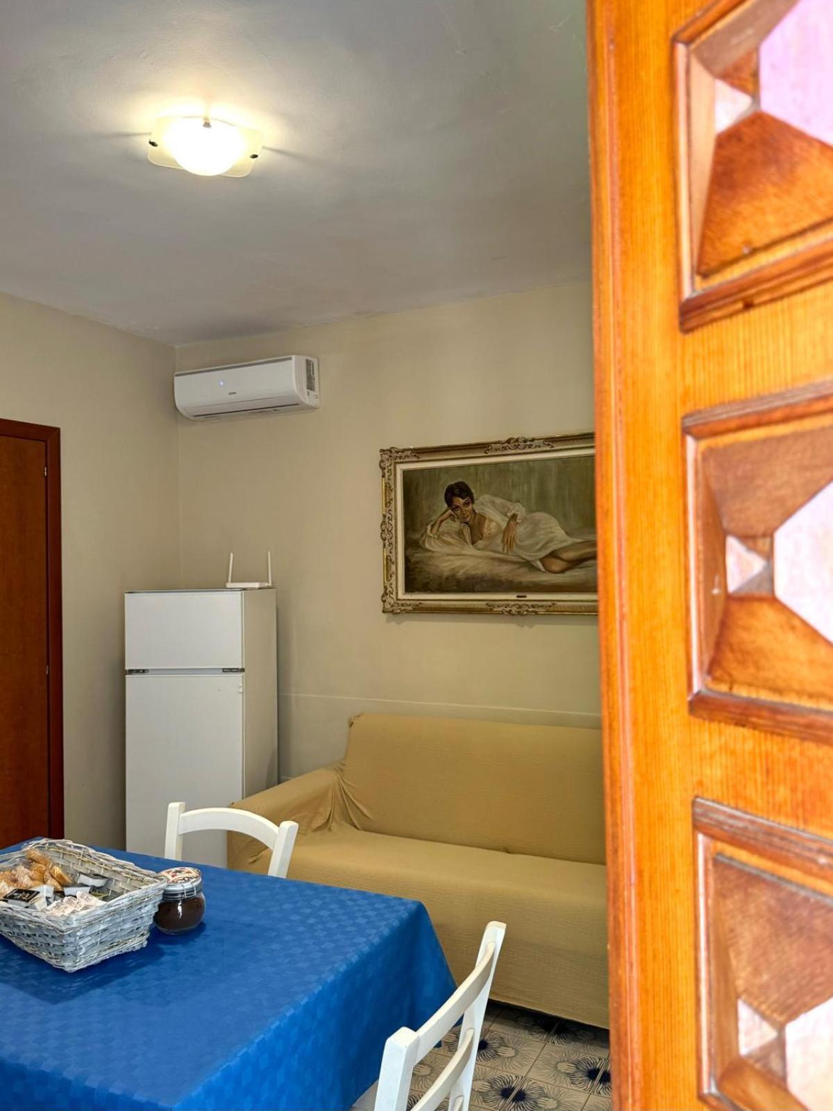 Casa Vacanze Villa Angelina Giardini Naxos Exterior photo